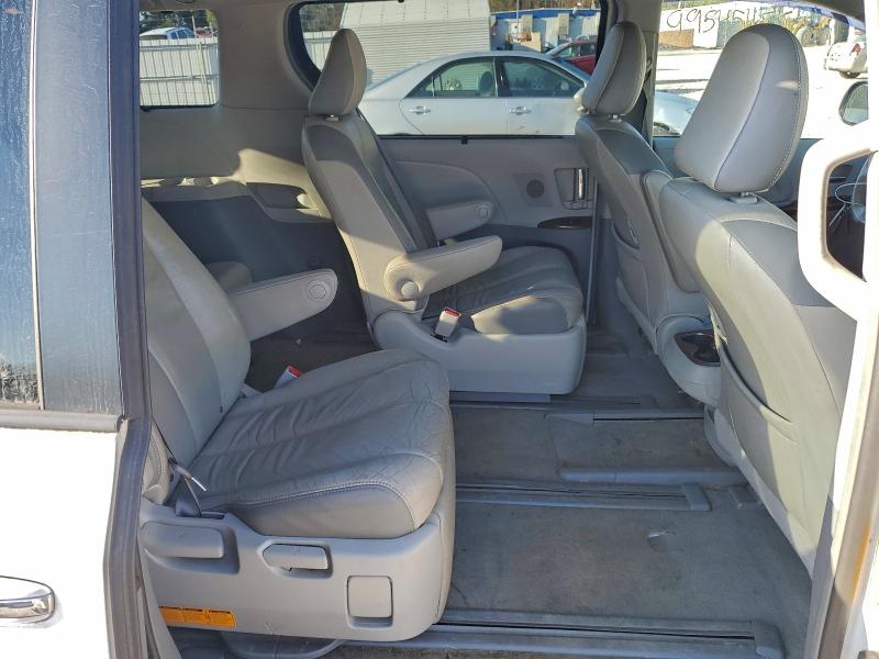 Photo 11 from auction – 2012 TOYOTA SIENNA XLE with VIN 5TDDK3DC2CS044133