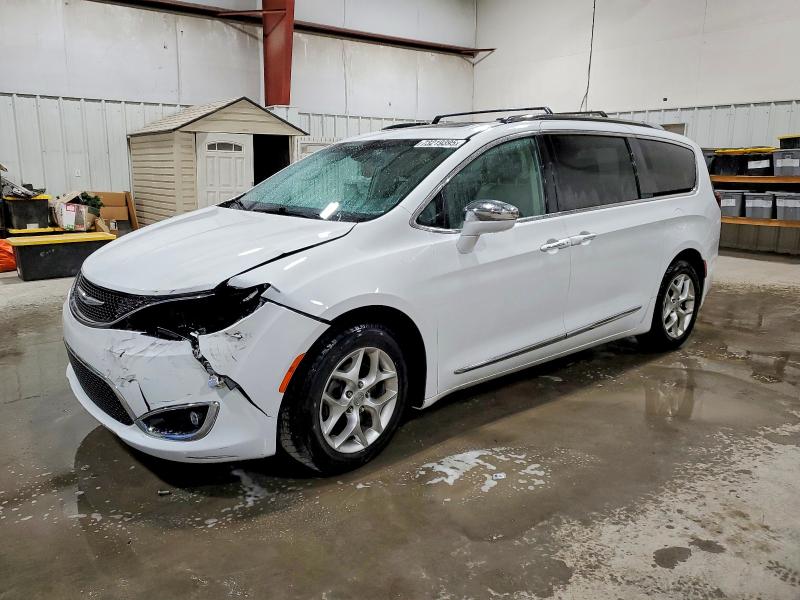 CHRYSLER PACIFICA L 2020 with VIN 2C4RC1GG5LR156178 - Photo from auction
