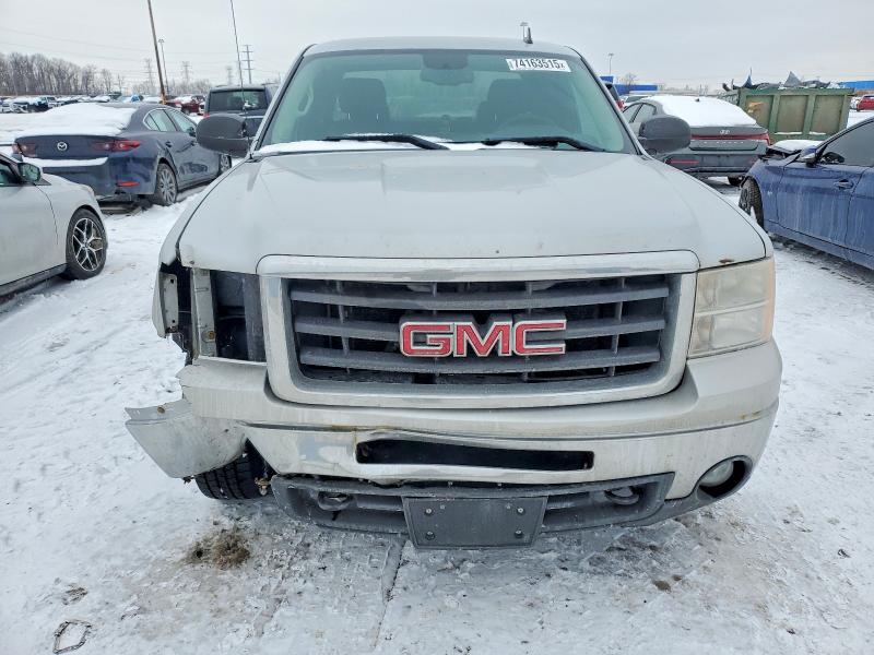 Photo 5 from auction – 2011 GMC SIERRA K15 with VIN 1GTR2VEA7BZ178048