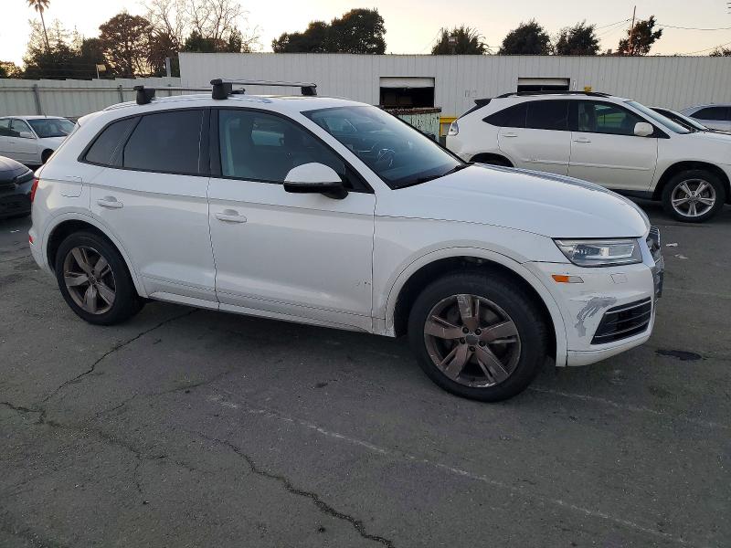 Photo 4 from auction – 2018 AUDI Q5 PREMIUM with VIN WA1ANAFY4J2030420