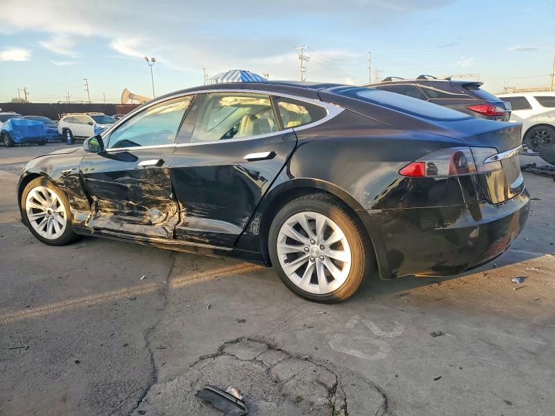 Photo 2 from auction – 2018 TESLA MODEL S with VIN 5YJSA1E28JF235982