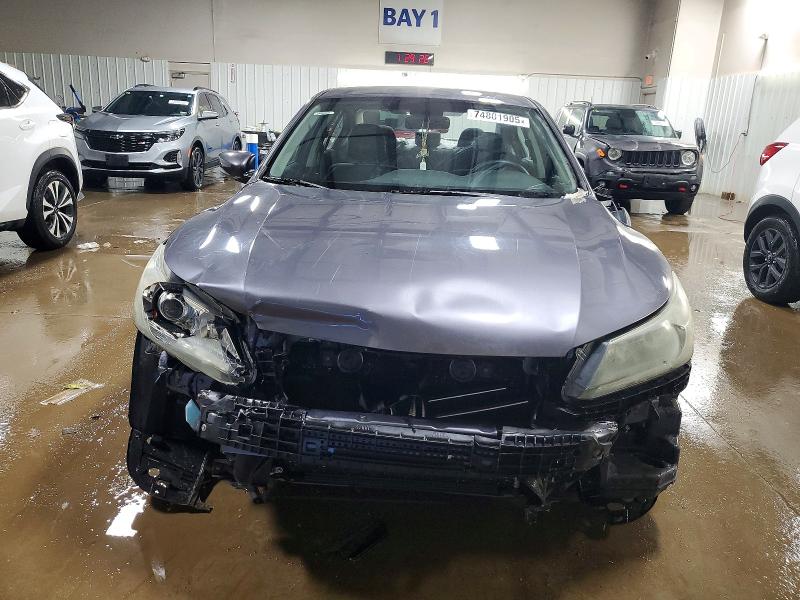 Photo 5 from auction – 2015 HONDA ACCORD with VIN 1HGCR2F3XFA227071