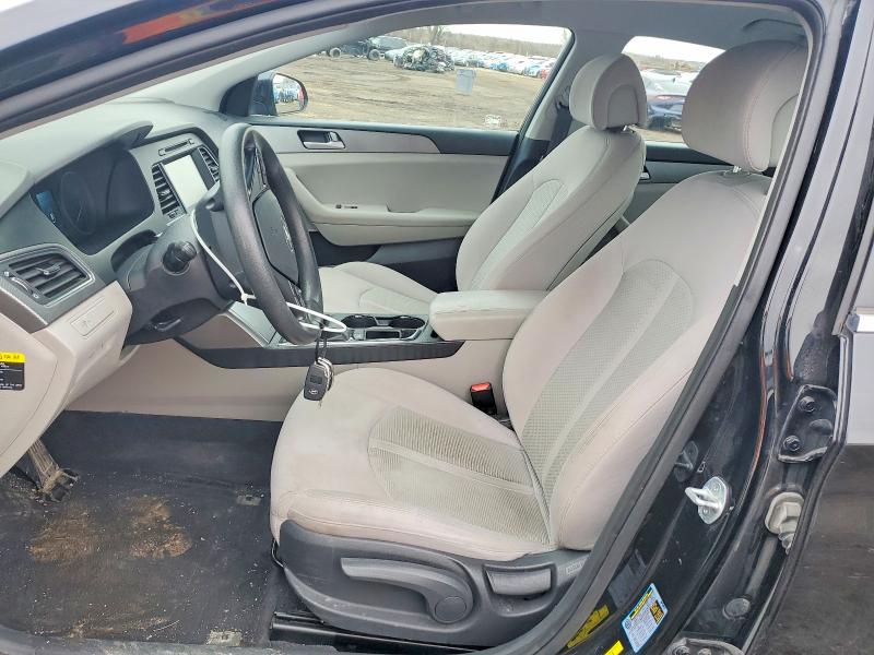 Photo 7 from auction – 2016 HYUNDAI SONATA SE with VIN 5NPE24AF4GH262997
