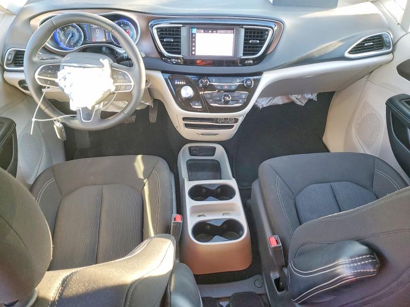 Photo 8 from auction – 2022 CHRYSLER VOYAGER with VIN 2C4RC1CG6NR226120