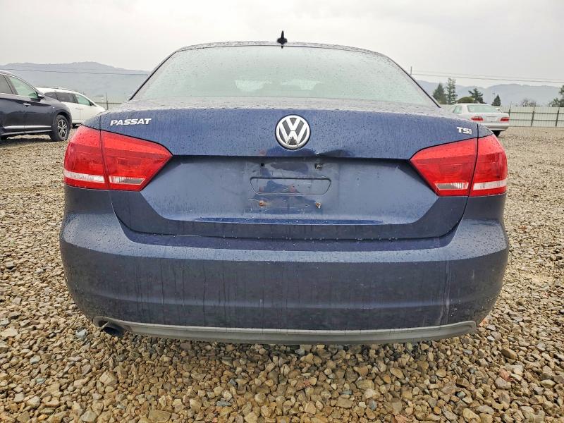 Photo 6 from auction – 2014 VOLKSWAGEN PASSAT S with VIN 1VWAT7A3XEC028128