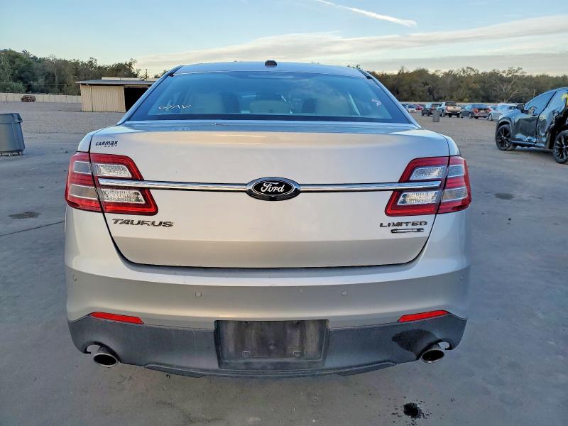 Photo 6 from auction – 2018 FORD TAURUS LIM with VIN 1FAHP2F85JG130295