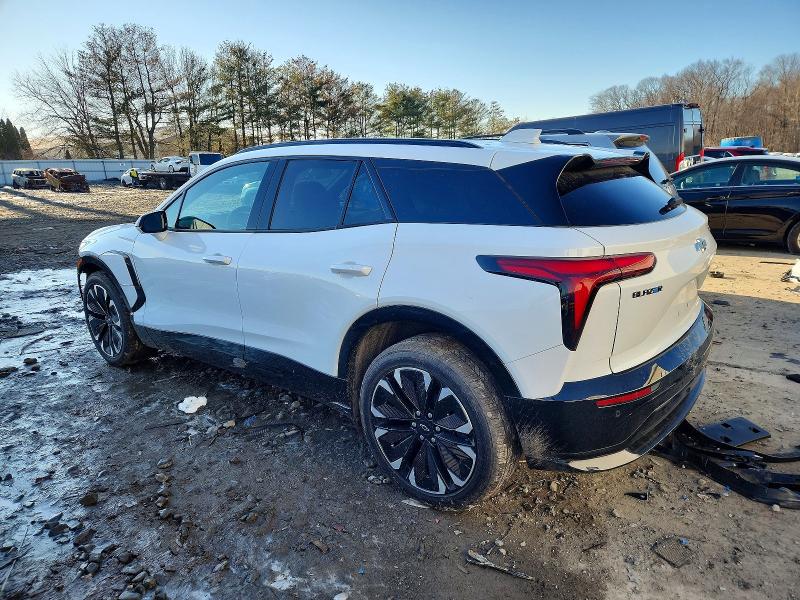 Photo 2 from auction – 2024 CHEVROLET BLAZER RS with VIN 3GNKDHRK9RS250317