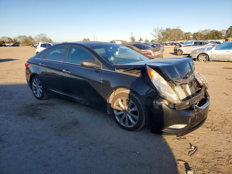 Photo 4 from auction – 2012 HYUNDAI SONATA SE with VIN 5NPEC4AB0CH416786