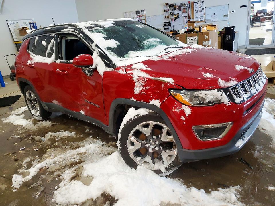 Photo 4 from auction – 2018 JEEP COMPASS with VIN 3C4NJCCB6JT194703