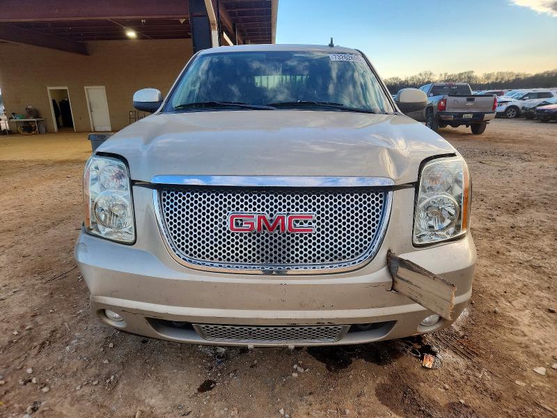 Photo 5 from auction – 2011 GMC YUKON DENA with VIN 1GKS2EEFXBR354463