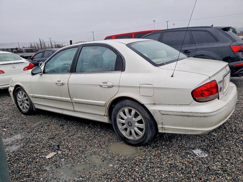 Photo 2 from auction – 2002 HYUNDAI SONATA with VIN KMHWF25S52A566002