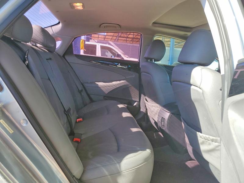 Photo 10 from auction – 2011 HYUNDAI SONATA SE with VIN 5NPEC4AC3BH120247