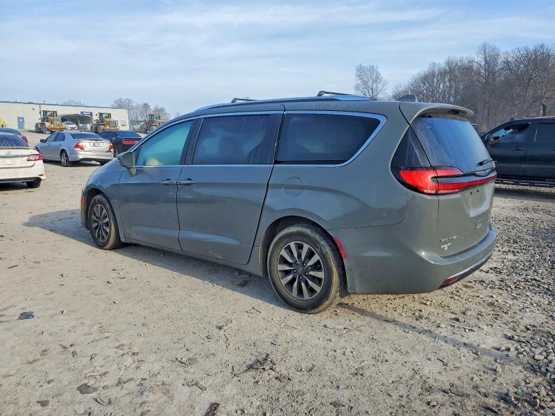 Photo 2 from auction – 2021 CHRYSLER PACIFICA T with VIN 2C4RC1BG5MR504389