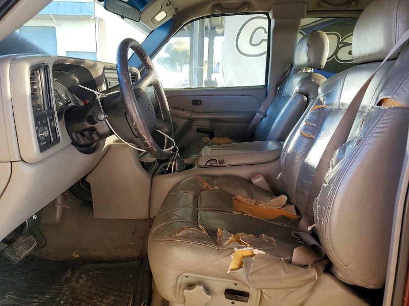 Photo 7 from auction – 2000 CHEVROLET SILVERADO with VIN 1GCEC19T4YZ339867