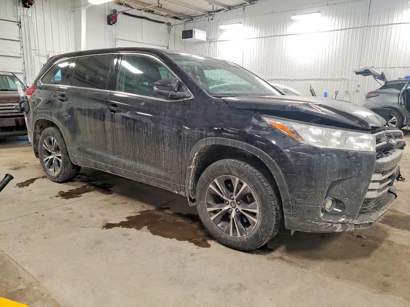 Photo 4 from auction – 2019 TOYOTA HIGHLANDER with VIN 5TDBZRFHXKS919438