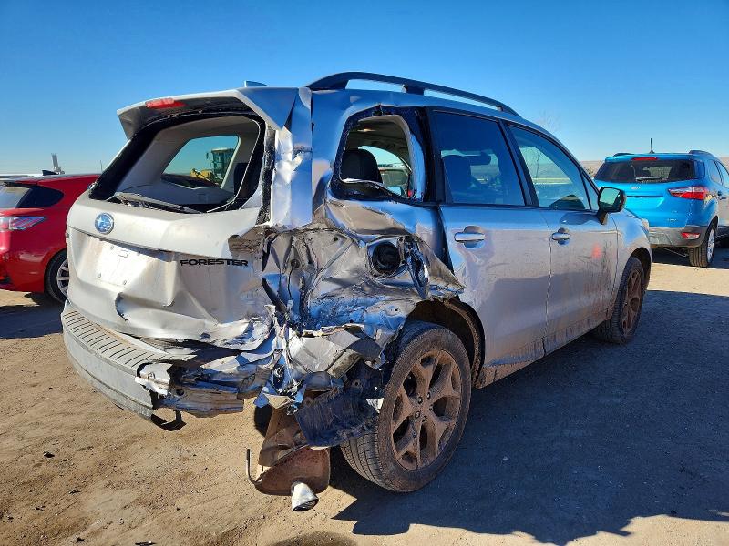 Photo 3 from auction – 2018 SUBARU FORESTER with VIN JF2SJAECXJH452346