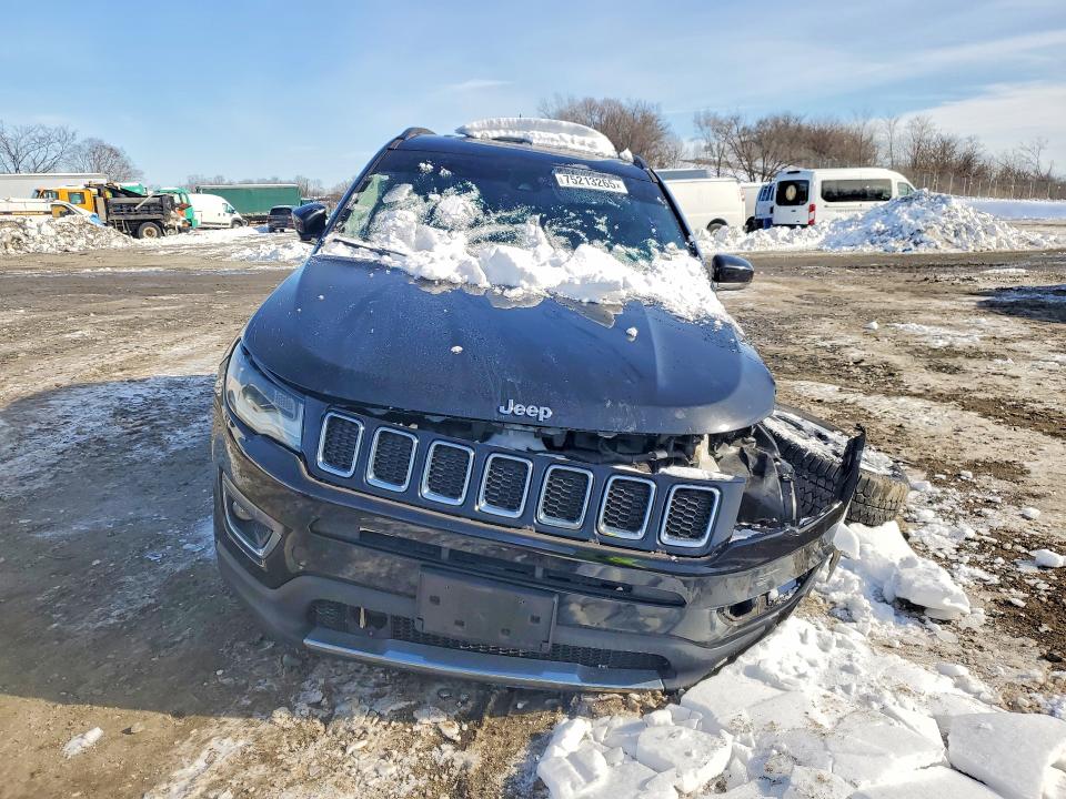 Photo 5 from auction – 2018 JEEP COMPASS with VIN 3C4NJDCB8JT333395