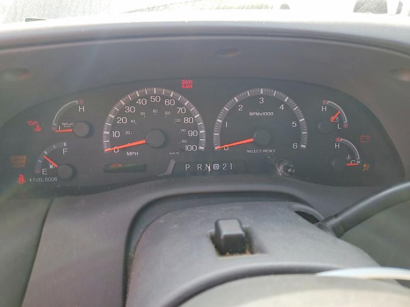 Photo 9 from auction – 2002 FORD F150 with VIN 1FTRX18L82NB64464