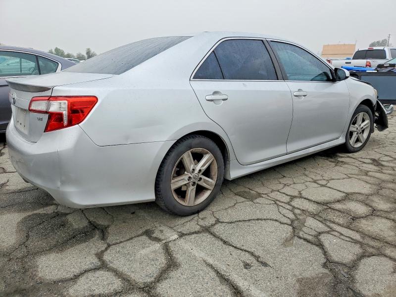 Photo 3 from auction – 2014 TOYOTA CAMRY with VIN 4T1BF1FKXEU818255