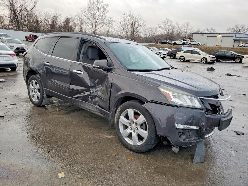 Photo 4 from auction – 2016 CHEVROLET TRAVERSE with VIN 1GNKRGKD2GJ218783