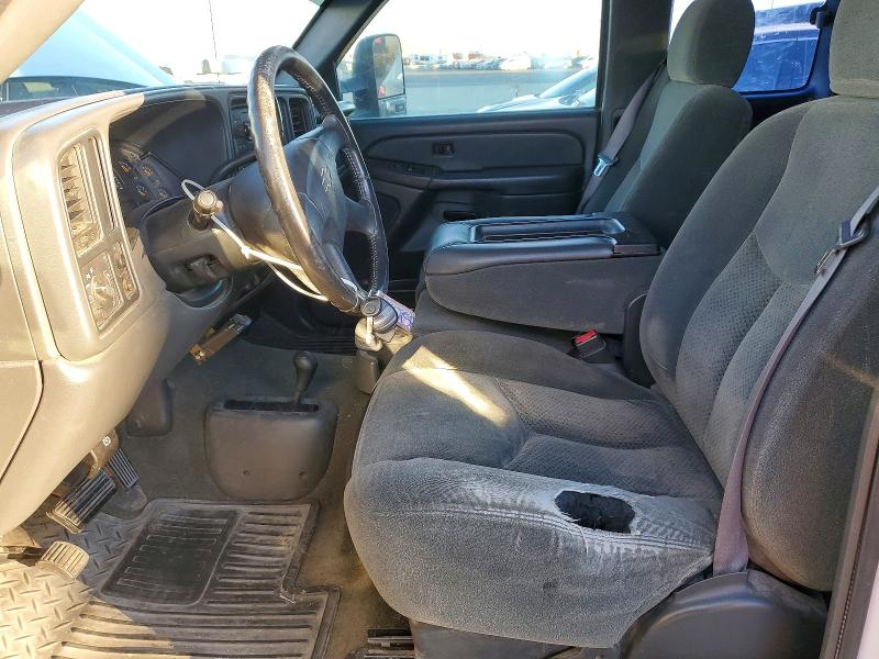 Photo 7 from auction – 2004 CHEVROLET SILVERADO with VIN 1GCHK29U74E294939