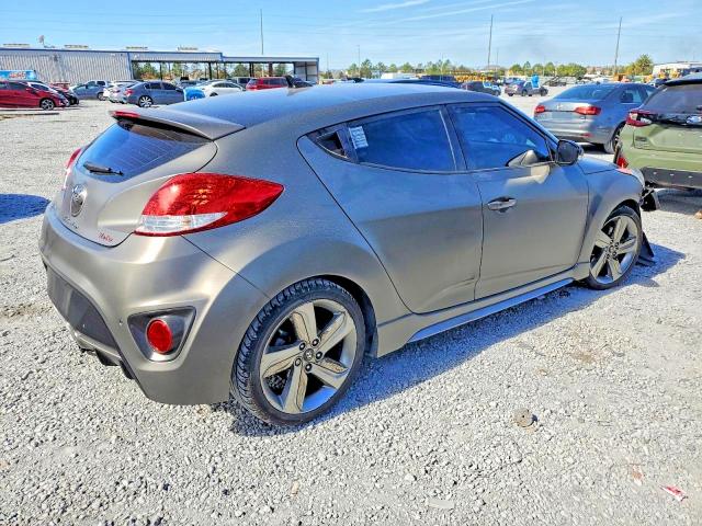 Photo 3 from auction – 2015 HYUNDAI VELOSTER T with VIN KMHTC6AE3FU232462