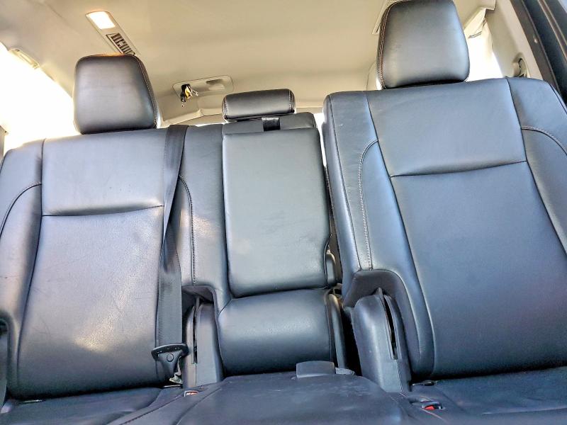 صورة رقم 10 من المزاد - 2018 TOYOTA HIGHLANDER مع VIN 5TDJZRFH6JS534470