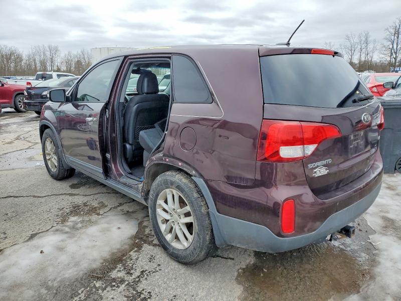 Photo 2 from auction – 2015 KIA SORENTO with VIN 5XYKT3A66FG578921