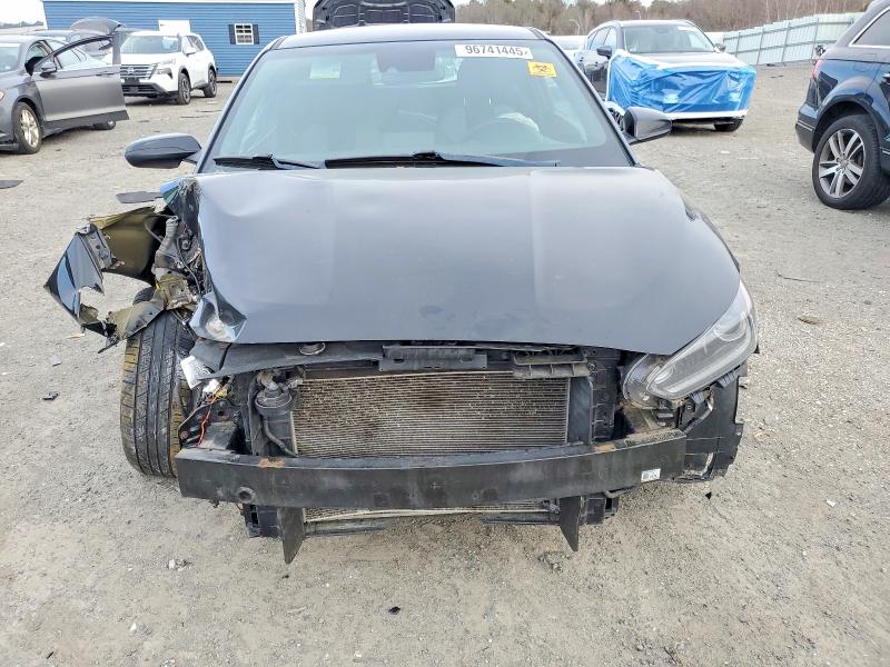 Photo 5 from auction – 2020 HYUNDAI VELOSTER B with VIN KMHTG6AF0LU025844