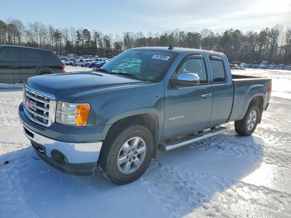 GMC SIERRA C15 2011 with VIN 1GTR1VE03BZ316162 - Photo from auction