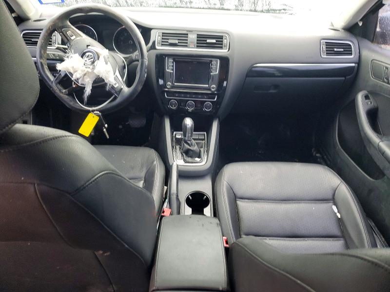 Photo 8 from auction – 2017 VOLKSWAGEN JETTA SEL with VIN 3VWL17AJ4HM370738