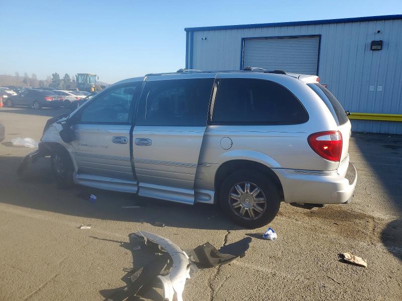 Photo 2 from auction – 2006 CHRYSLER TOWN & COU with VIN 2A4GP64L76R923988