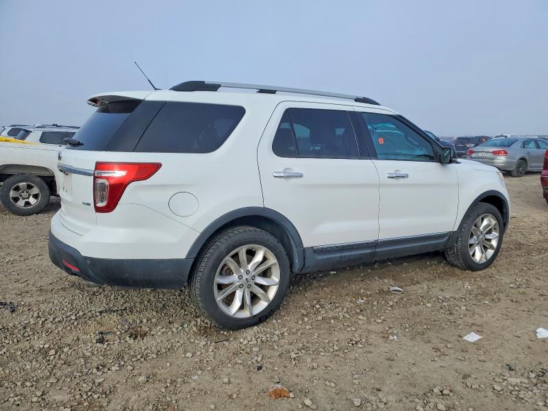 Photo 3 from auction – 2013 FORD EXPLORER X with VIN 1FM5K8D83DGB83773