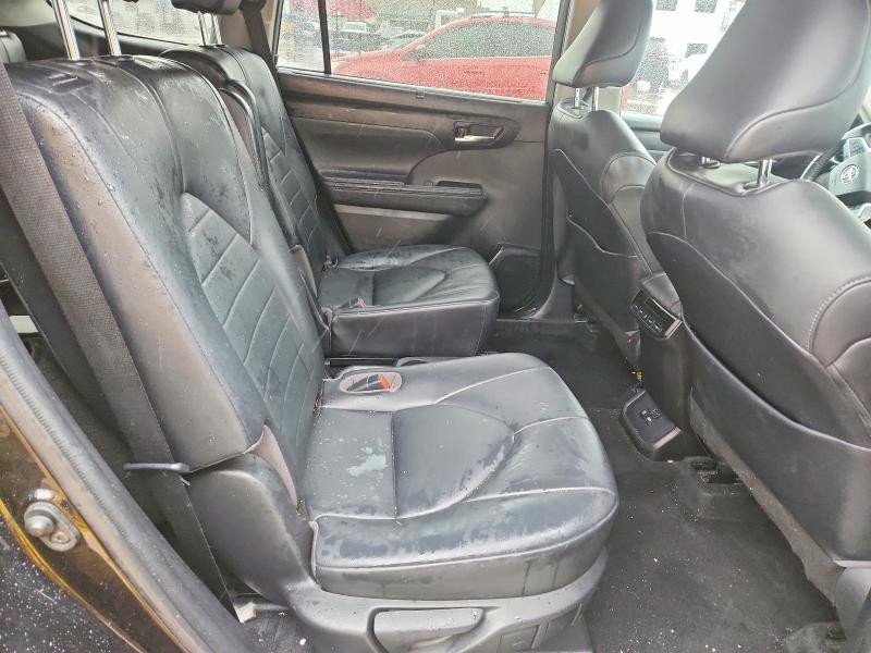 Photo 11 from auction – 2021 TOYOTA HIGHLANDER with VIN 5TDGZRAH4MS516927