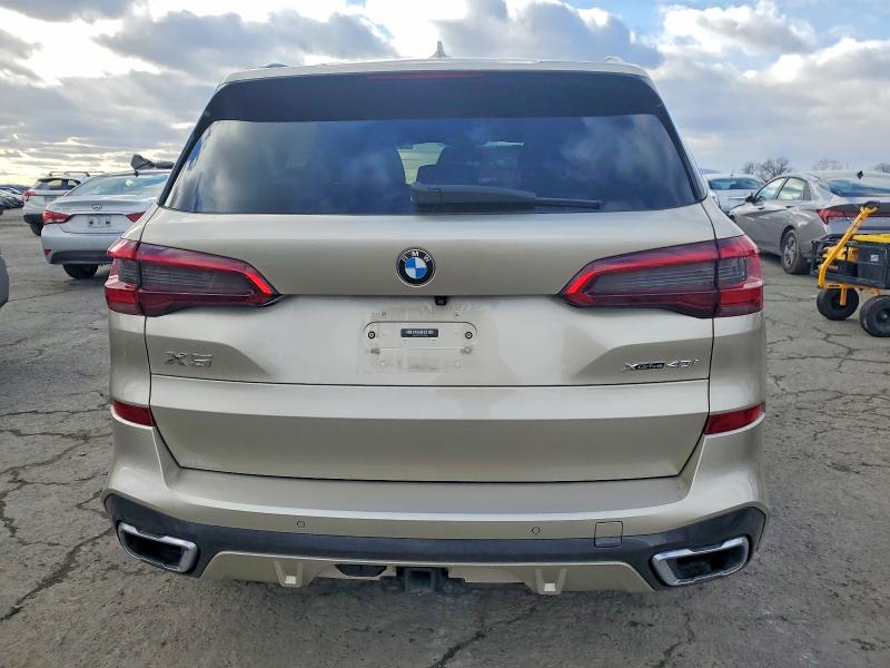 Photo 6 from auction – 2019 BMW X5 XDRIVE4 with VIN 5UXCR6C53KLL01908