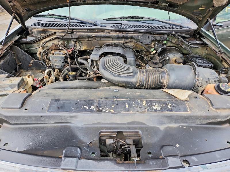 Photo 12 from auction – 2000 FORD EXPEDITION with VIN 1FMRU1768YLB60323
