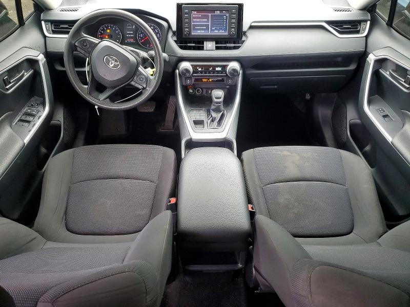 Photo 8 from auction – 2019 TOYOTA RAV4 LE with VIN JTMF1RFVXKJ018193