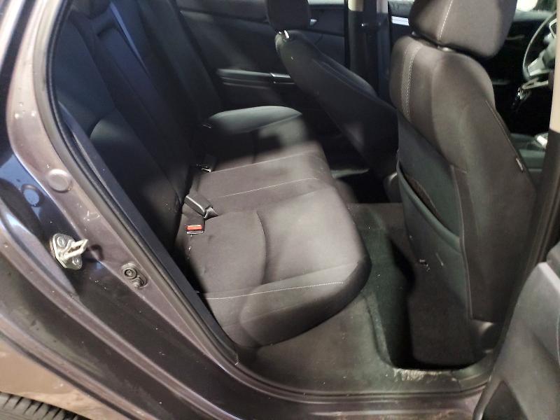 Photo 10 from auction – 2018 HONDA CIVIC EX with VIN 2HGFC2F72JH584434