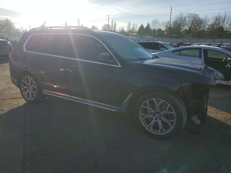 Photo 4 from auction – 2021 BMW X7 XDRIVE4 with VIN 5UXCW2C08M9G43671