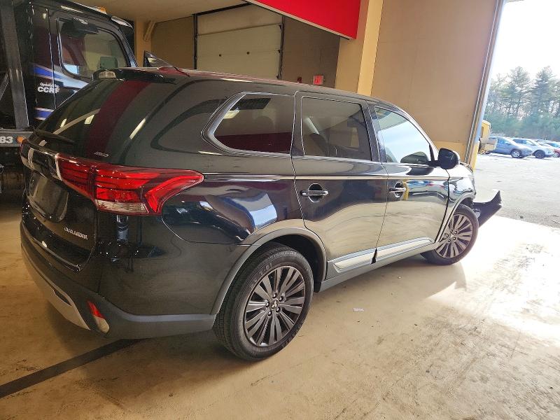 Photo 3 from auction – 2019 MITSUBISHI OUTLANDER with VIN JA4AZ3A32KZ048337
