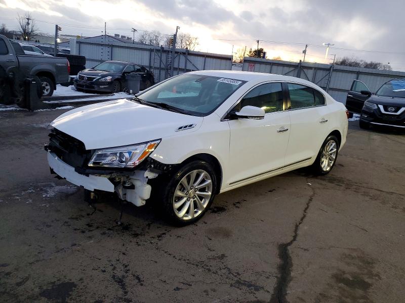 BUICK LACROSSE 2016 with VIN 1G4GB5G37GF142368 - Photo from auction