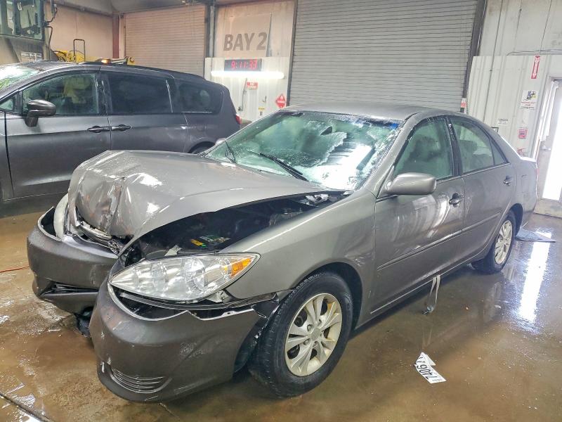 TOYOTA CAMRY LE 2006 with VIN 4T1BF30K66U634243 - Photo from auction
