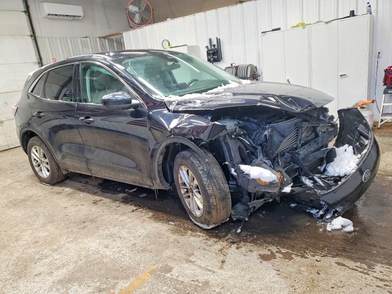 Photo 4 from auction – 2021 FORD ESCAPE with VIN 1FMCU9G68MUB08702