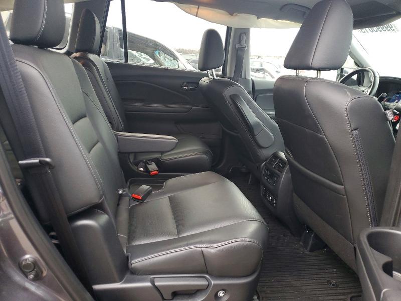 Фото 11 с аукциона – 2019 HONDA PILOT с VIN 5FNYF6H09KB076328
