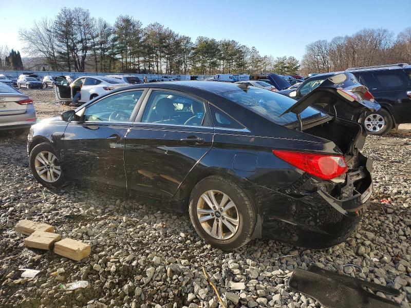 Photo 2 from auction – 2013 HYUNDAI SONATA GLS with VIN 5NPEB4AC6DH802268