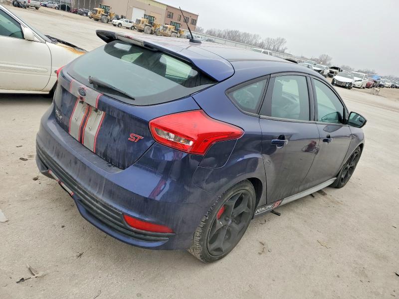Photo 3 from auction – 2016 FORD FOCUS ST with VIN 1FADP3L98GL266762