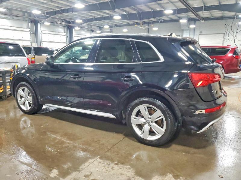 Photo 2 from auction – 2019 AUDI Q5 PREMIUM with VIN WA1ANAFY8K2118971