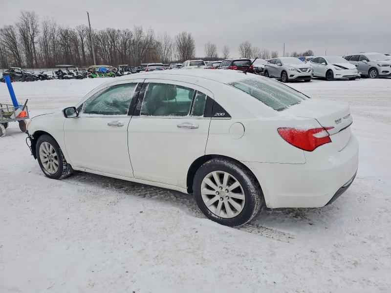 Фото 2 с аукциона – 2014 CHRYSLER 200 LIMITE с VIN 1C3CCBCG8EN191917
