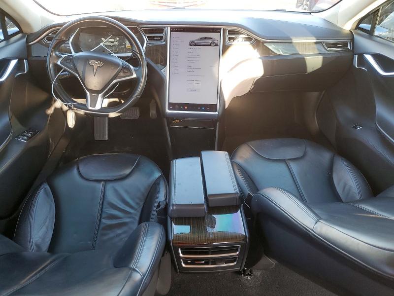 Photo 8 from auction – 2013 TESLA MODEL S with VIN 5YJSA1AC8DFP10906