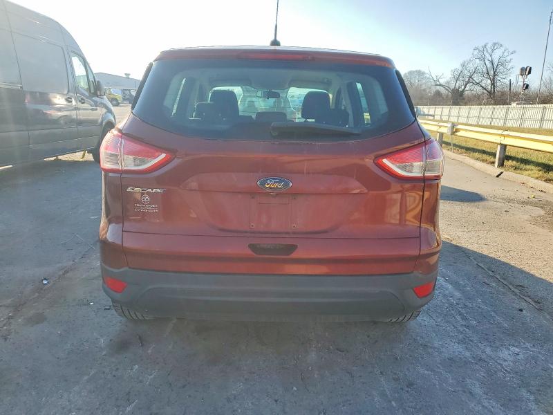 Photo 6 from auction – 2016 FORD ESCAPE S with VIN 1FMCU0F71GUA10198